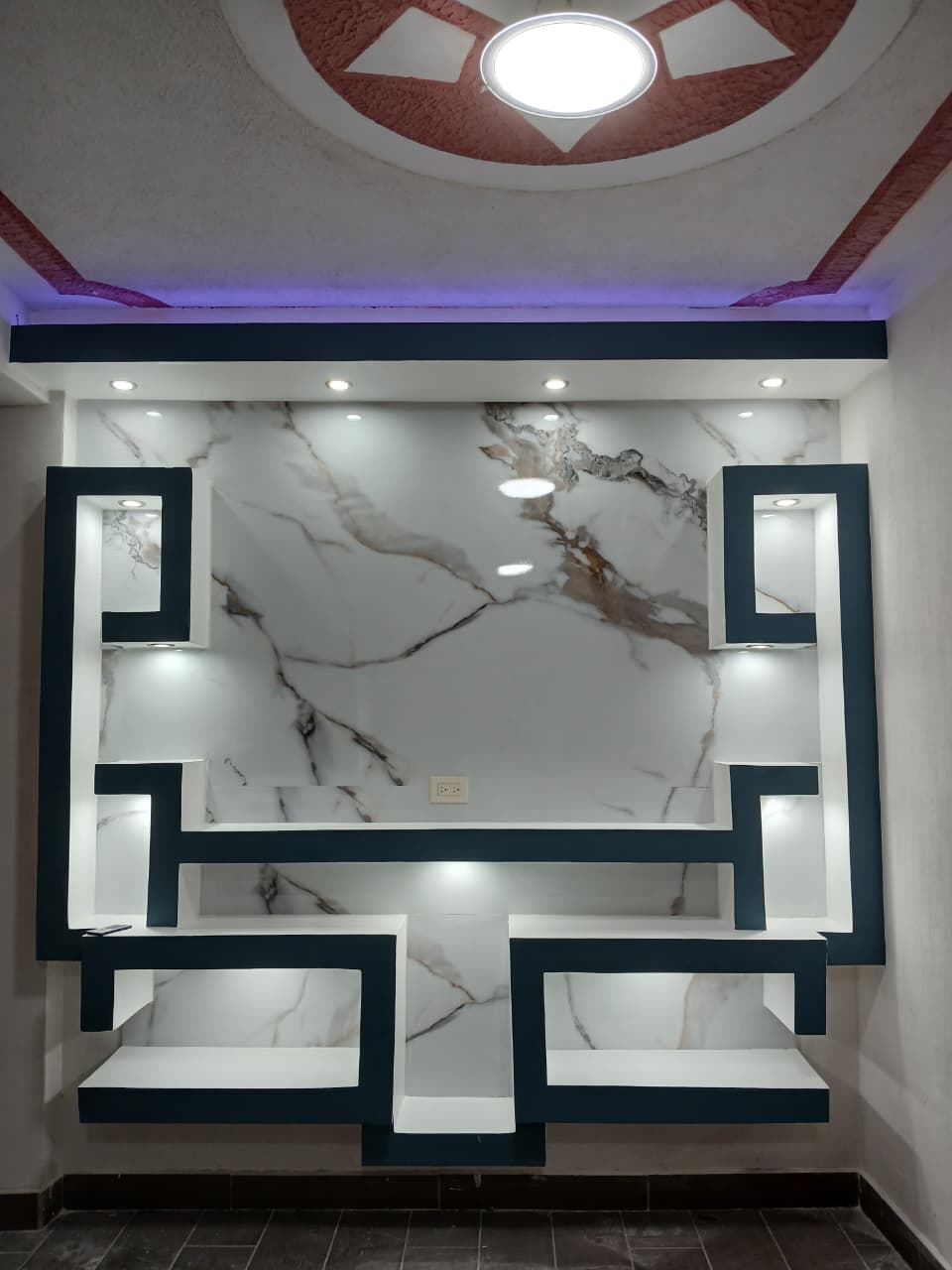 Centro de entretenimiento moderno para hogar 4