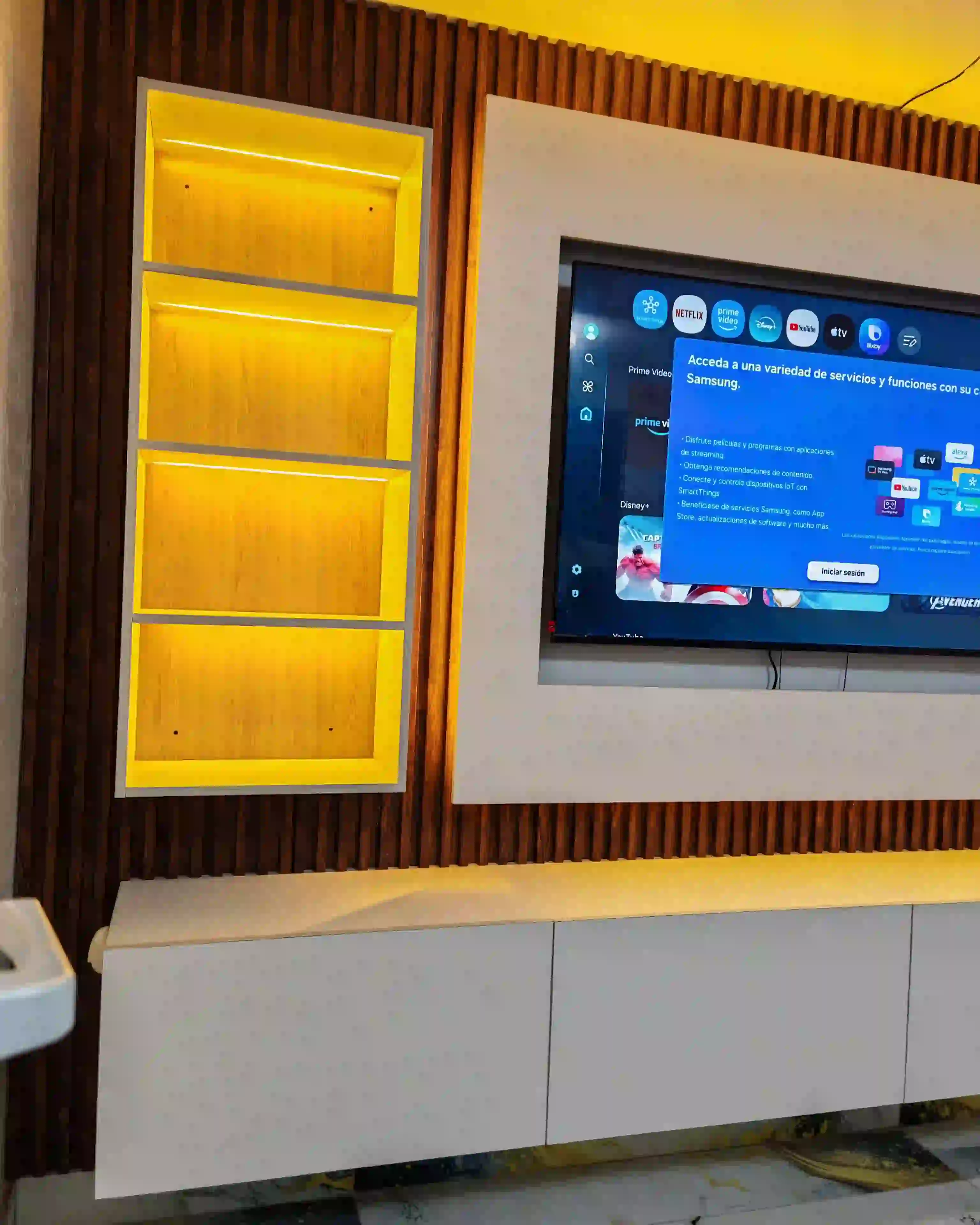 Centro de entretenimiento para sala moderna 12