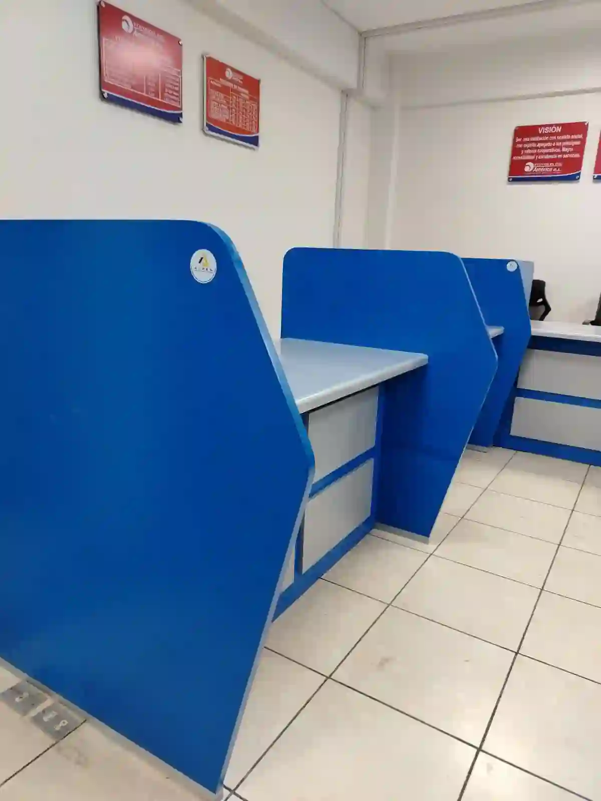 Muebles comerciales modernos 2